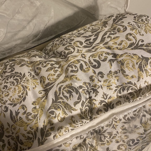 complete bed set! (full size) - Picture 4 of 6